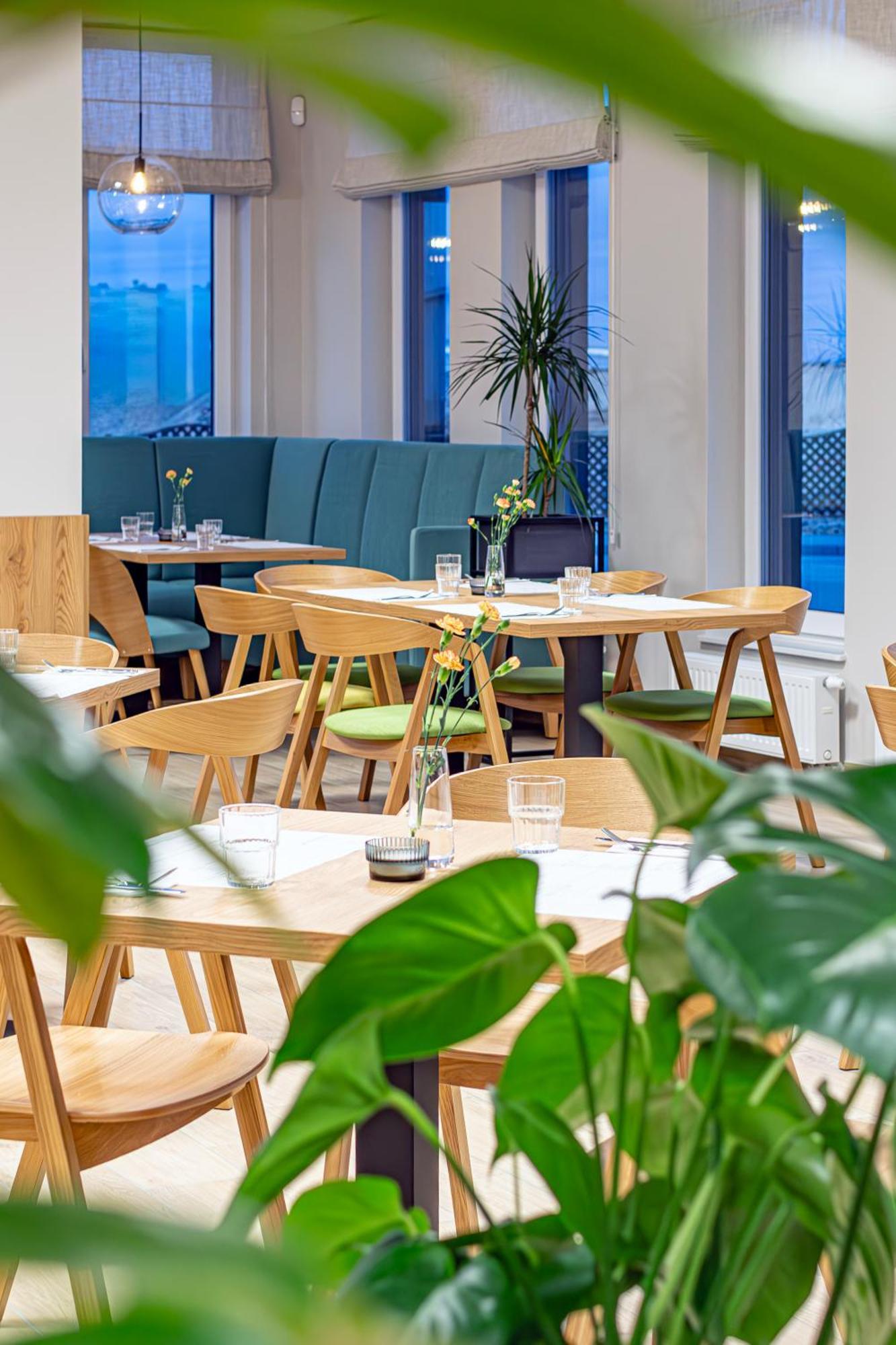 Novy Hotel Zielona Góra Exteriör bild